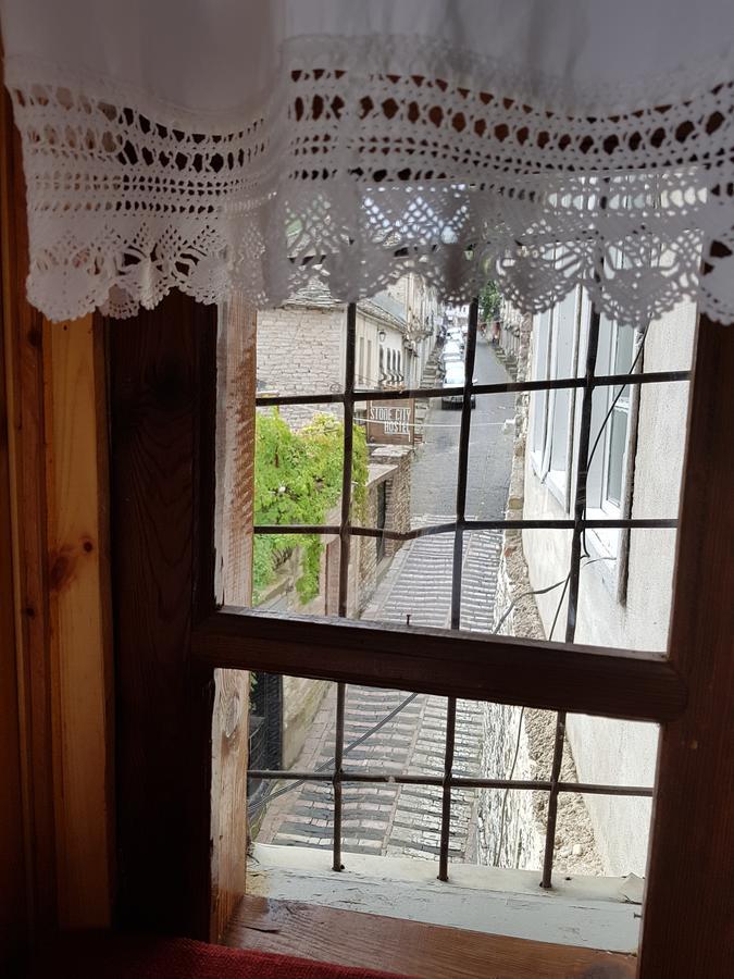 Eva Guesthouse ジロカストラ エクステリア 写真